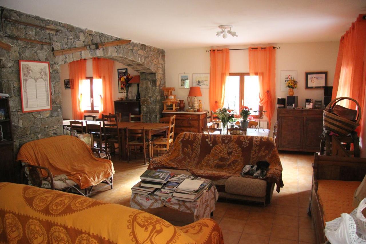 Chambre d'Hôte Chez Antoinette et Charles Santo-Pietro-di-Venaco Extérieur photo
